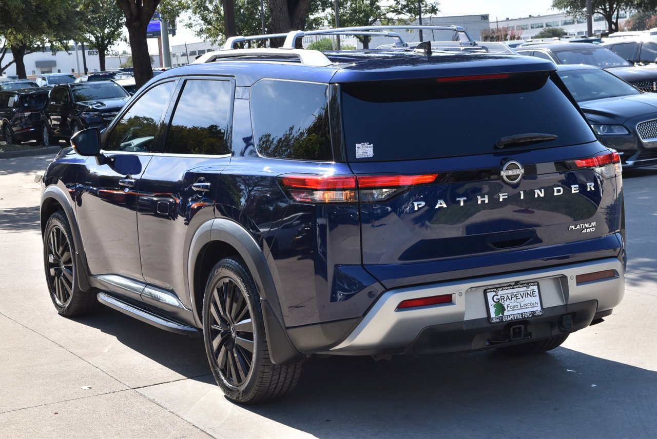 Used 2022 Nissan Pathfinder Platinum w/ Lighting Package (N93) AWD/4WD image 10
