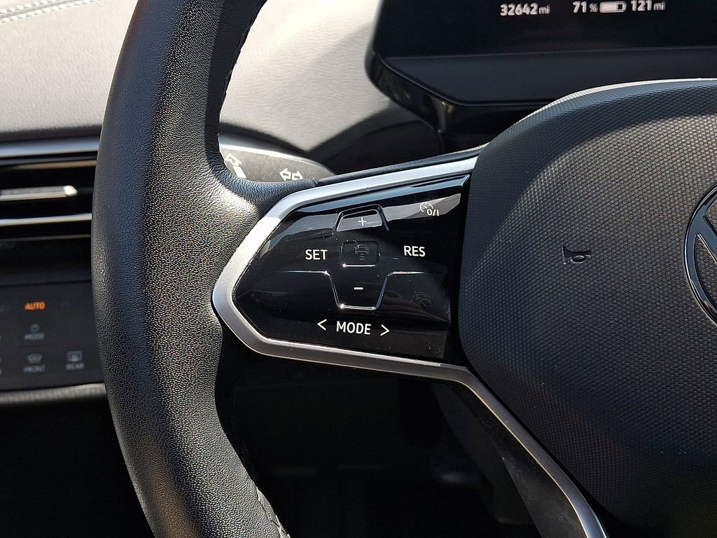 Used 2023 Volkswagen ID.4 Pro S image 22