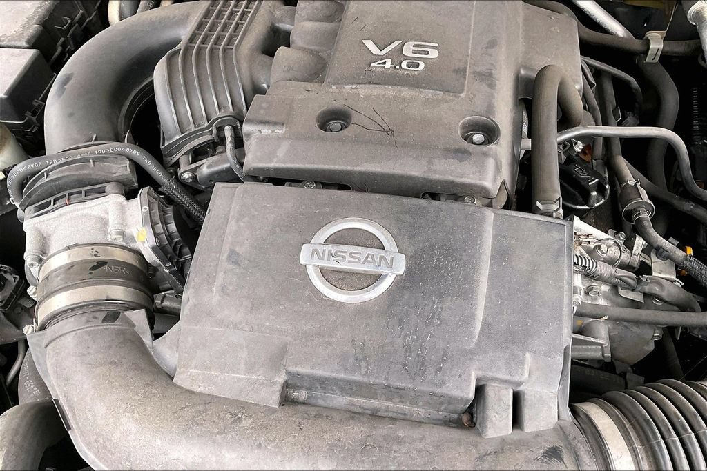 Used 2019 Nissan Frontier SL RWD image 35