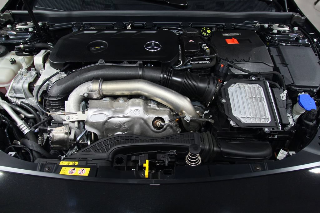 Certified 2026 Mercedes-Benz CLA 250 4MATIC image 32