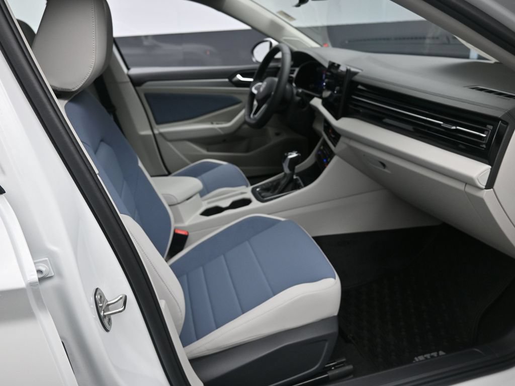 New 2026 Volkswagen Jetta SE FWD image 26