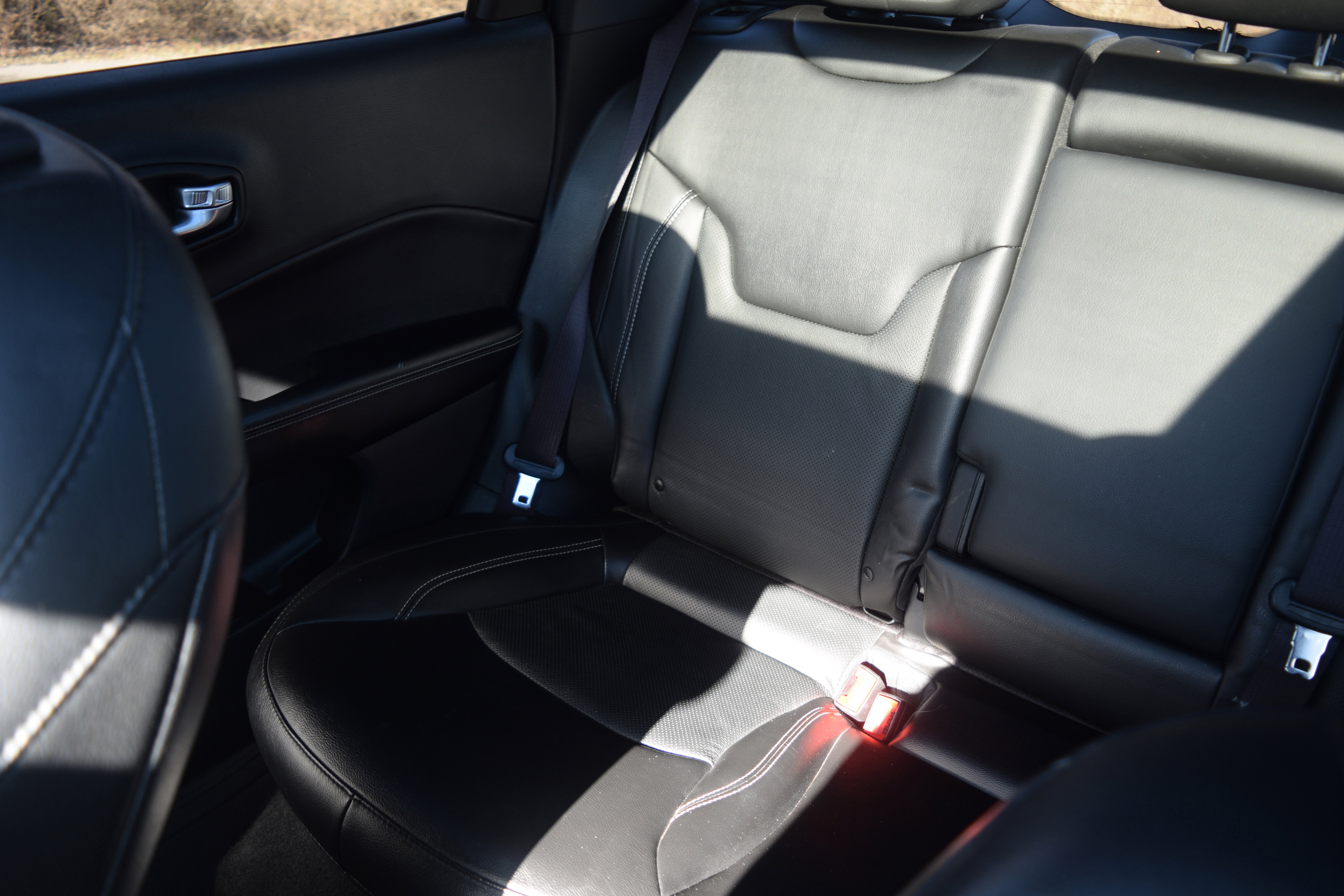 Used 2021 Jeep Compass Latitude w/ Sun and Sound Group image 16