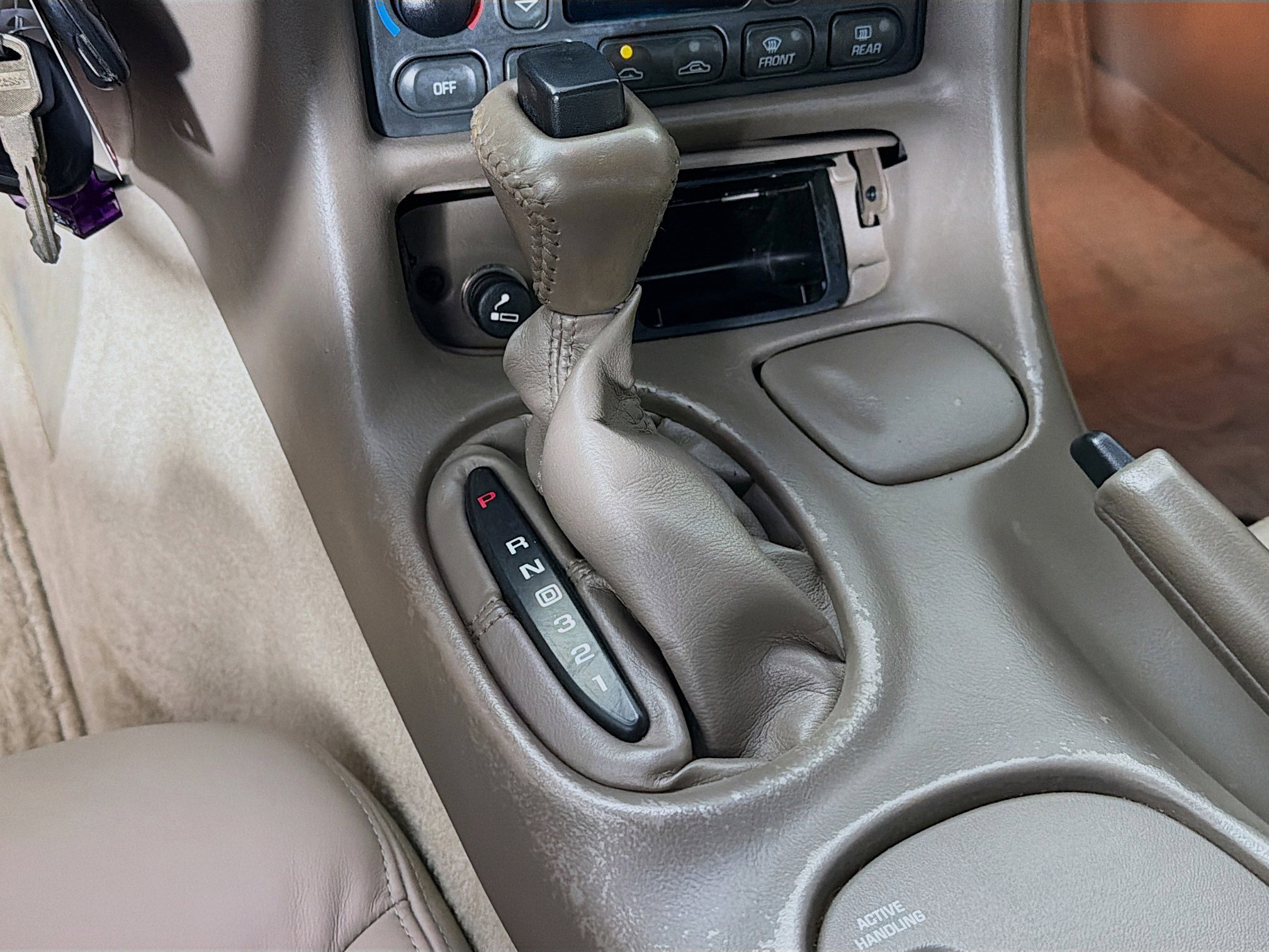 Used 2004 Chevrolet Corvette Convertible w/ Preferred Equipment Group image 17