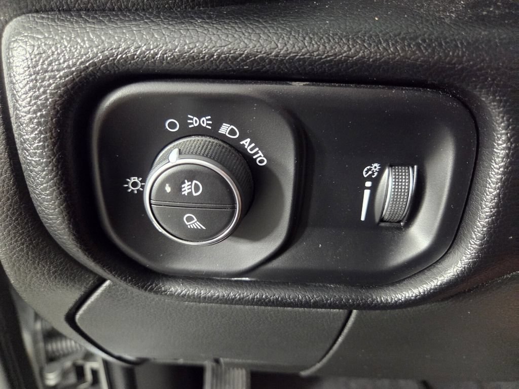 Used 2026 RAM 2500 Big Horn AWD/4WD image 19