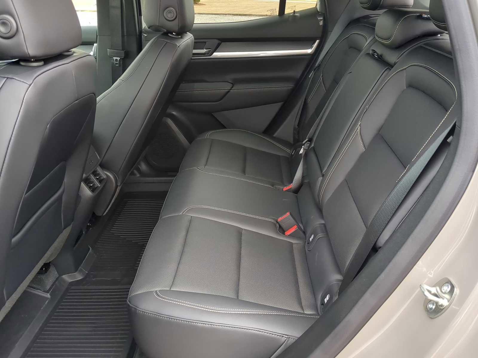 New 2026 GMC Terrain Elevation w/ Elevation Premium Package image 23
