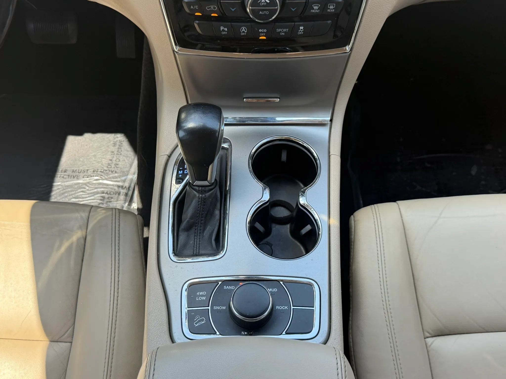 Used 2020 Jeep Grand Cherokee Limited AWD/4WD image 36