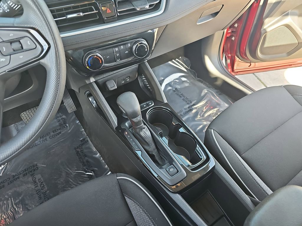 Used 2024 Chevrolet TrailBlazer LT image 23