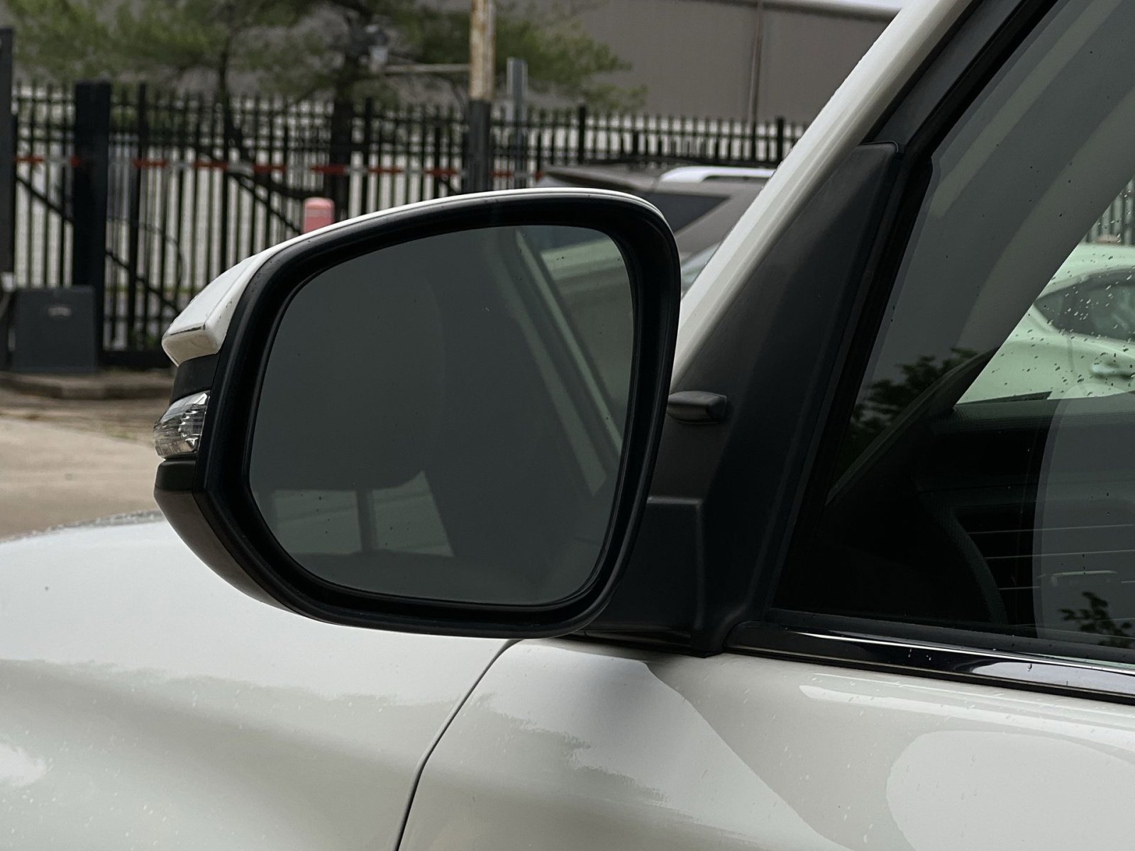 Used 2021 Toyota 4Runner Limited AWD/4WD image 23