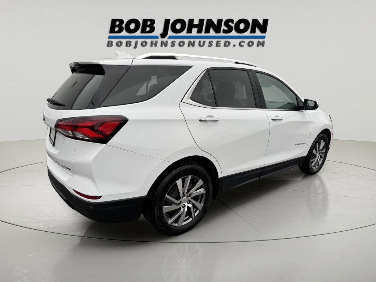 Used 2022 Chevrolet Equinox Premier AWD/4WD image 3