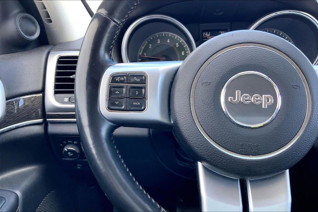 Used 2011 Jeep Grand Cherokee 70th Anniversary RWD image 16