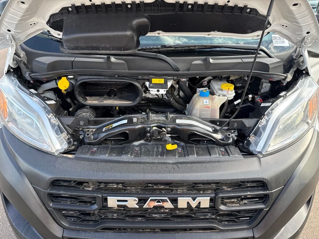 Used 2024 RAM ProMaster 2500 w/ Convenience Group FWD image 32