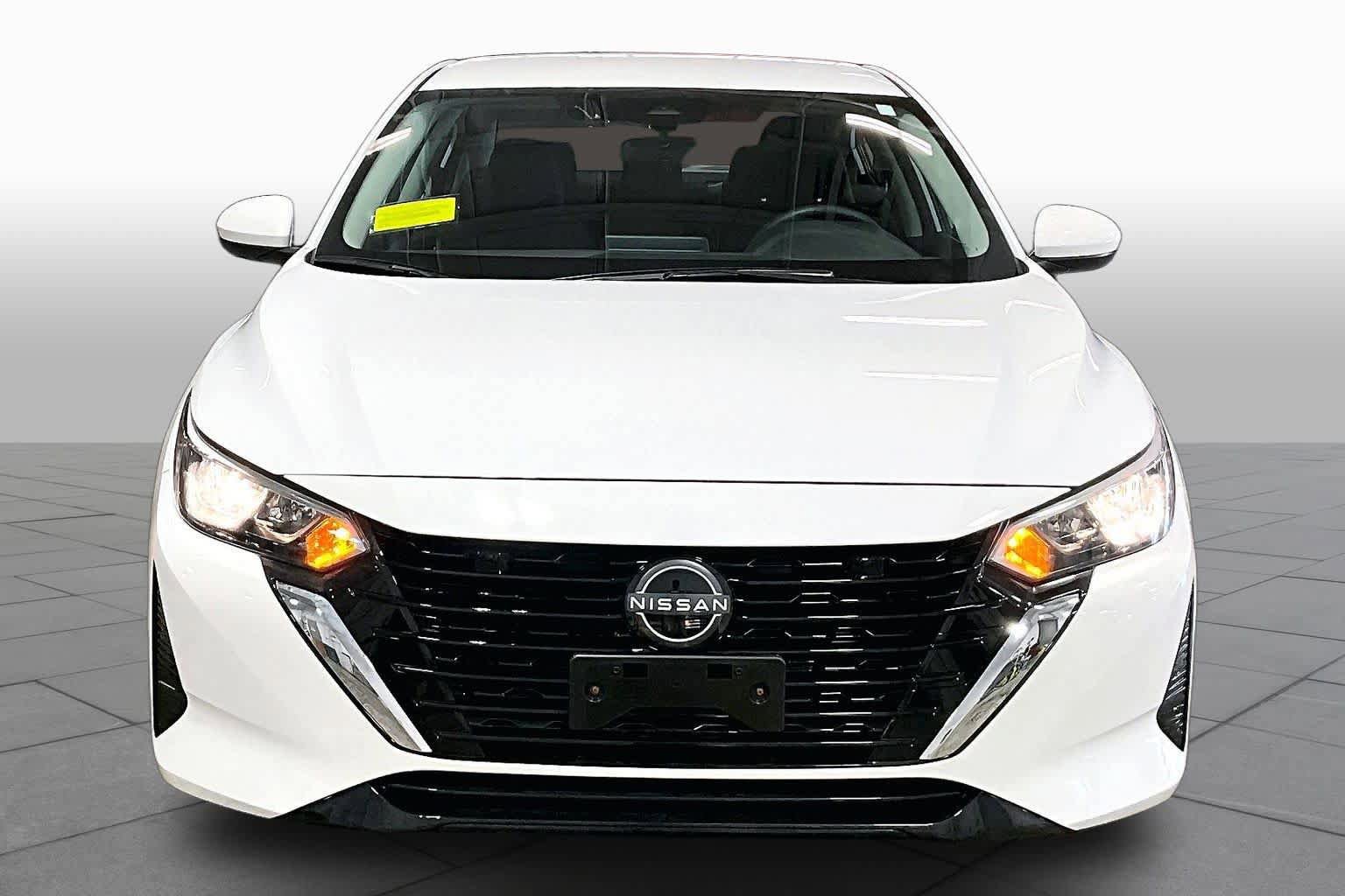 Used 2025 Nissan Sentra S image 4