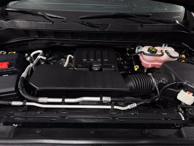 Used 2023 Chevrolet Silverado 1500 LT AWD/4WD image 13