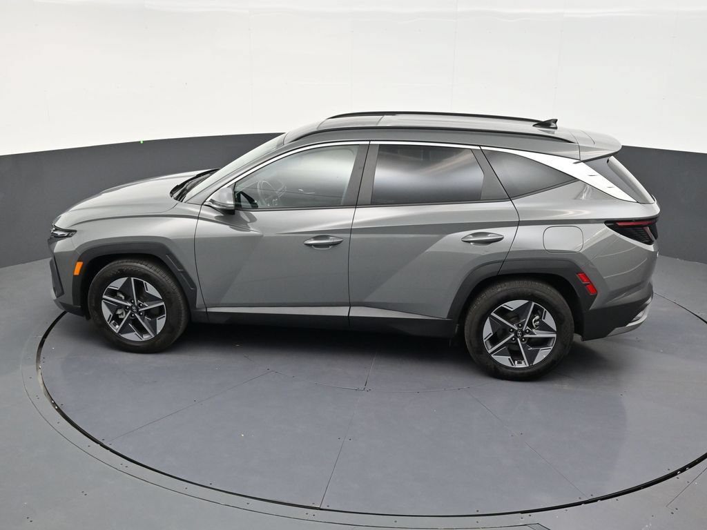 Used 2025 Hyundai Tucson SEL FWD image 14