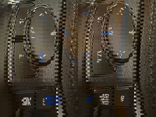 Used 2018 Toyota RAV4 SE w/ Power Extra Value Package image 14