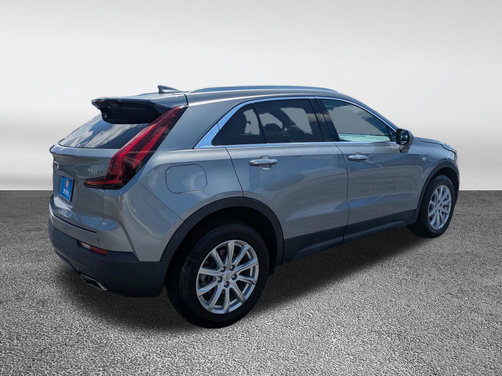 Certified 2023 Cadillac XT4 Luxury w/ Cold Weather Package AWD/4WD image 23