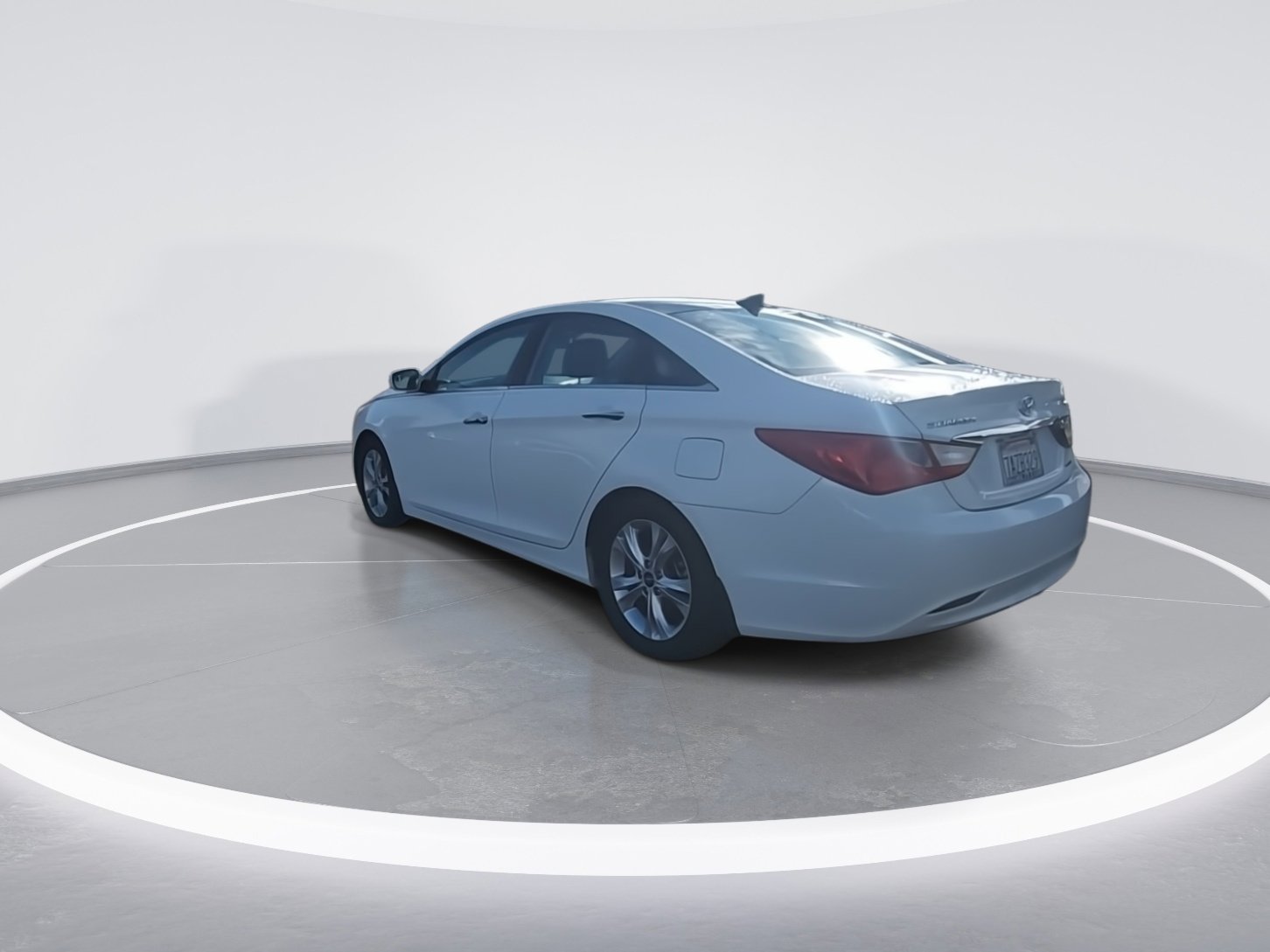 Used 2013 Hyundai Sonata Limited w/ Premium Pkg image 6