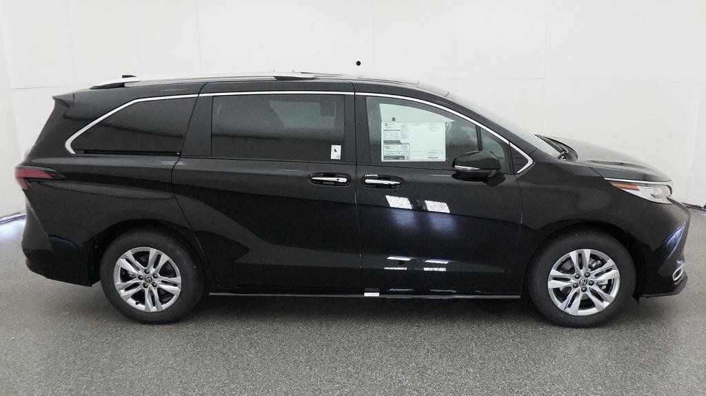 New 2026 Toyota Sienna Limited FWD image 43