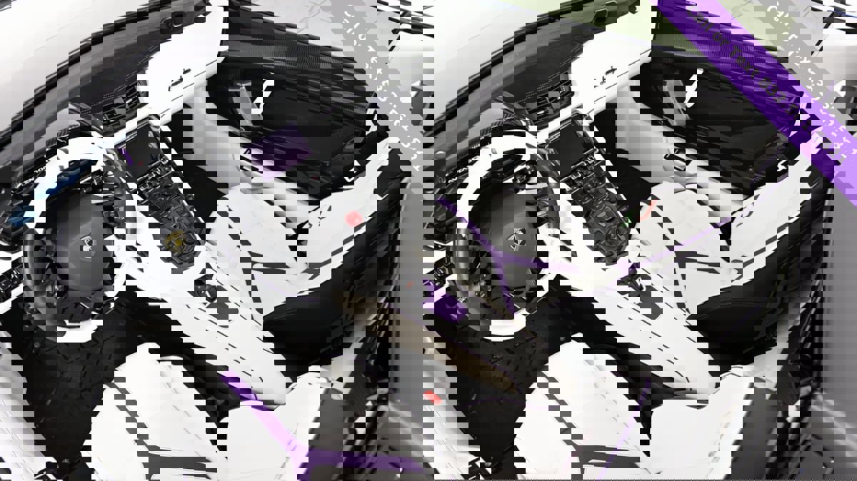 Used 2021 Lamborghini Aventador SVJ image 32