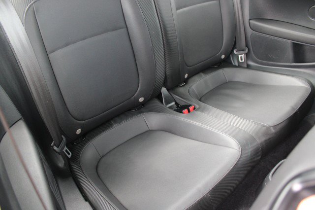 Used 2019 Volkswagen Beetle 2.0T SE w/ SE Premium Package FWD image 13