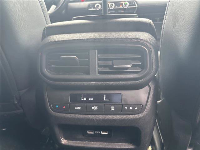 Used 2023 Honda Pilot Touring image 19