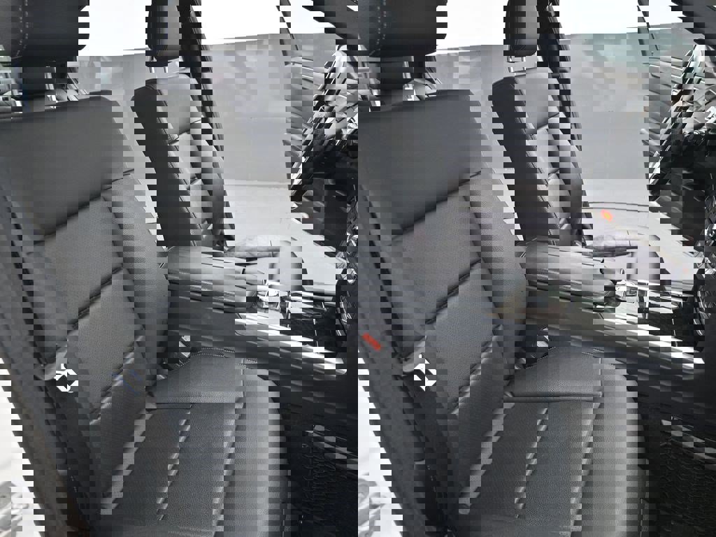 Used 2015 Mercedes-Benz E 350 Sedan image 19