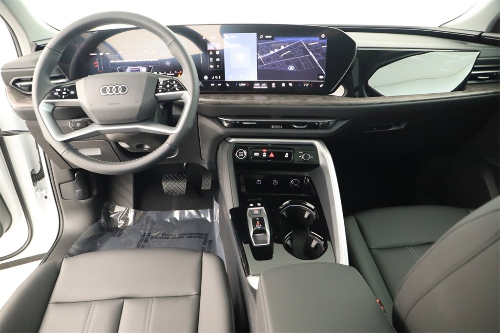 New 2025 Audi Q5 Premium image 18