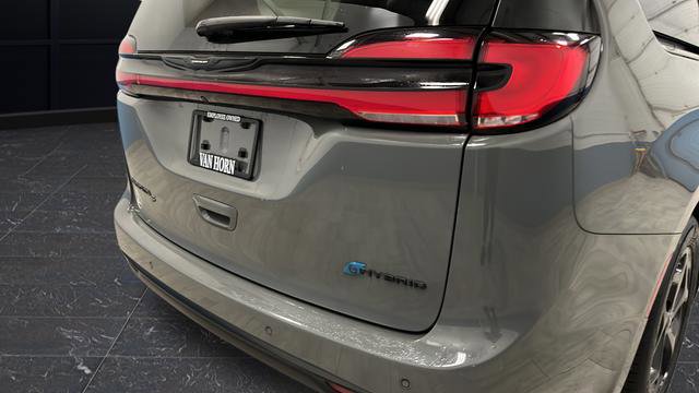 Used 2023 Chrysler Pacifica Touring-L w/ S Appearance Package FWD image 37