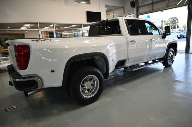 New 2026 Chevrolet Silverado 3500 LTZ w/ LTZ Plus Package AWD/4WD image 5