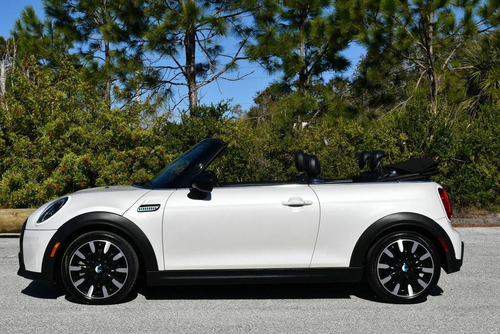 Used 2024 MINI Cooper S w/ Seaside Edition image 3