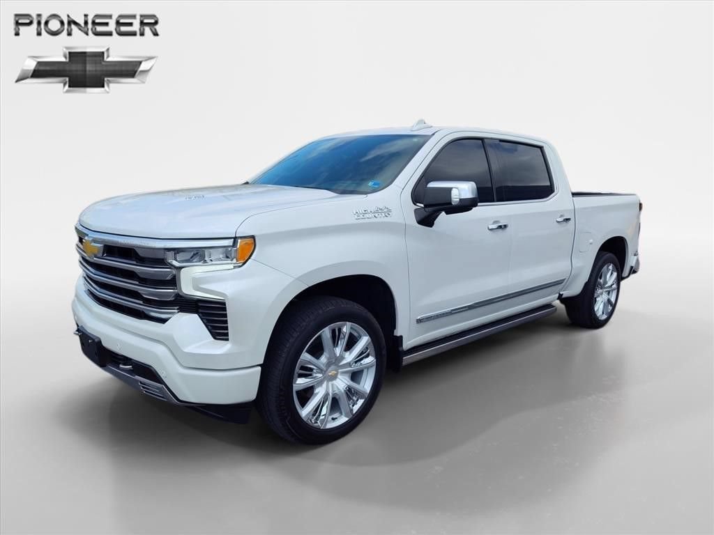 Used 2024 Chevrolet Silverado 1500 High Country w/ High Country Premium Package AWD/4WD image 1