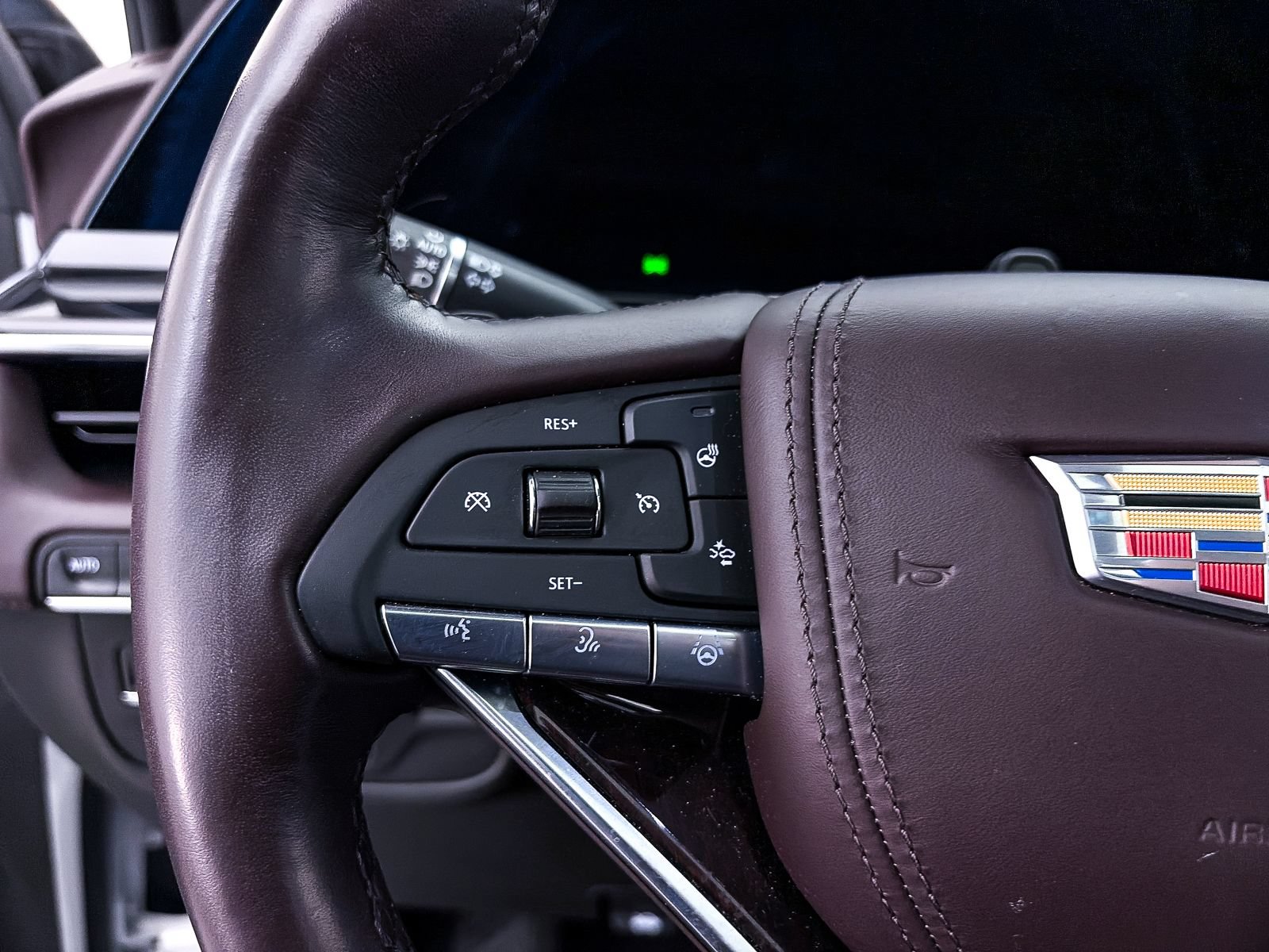 Used 2023 Cadillac Escalade ESV Sport Platinum AWD/4WD image 32