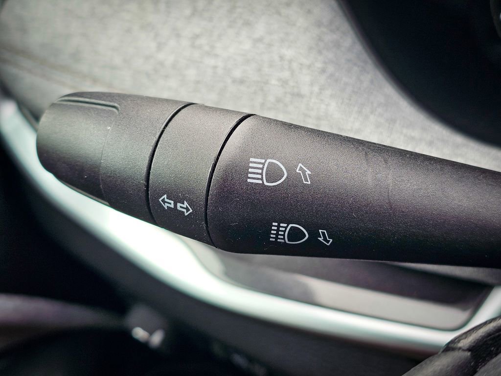 Used 2024 Jeep Compass Latitude image 17