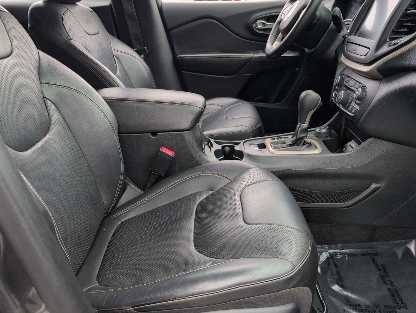 Used 2015 Jeep Cherokee Limited w/ Luxury Group image 22