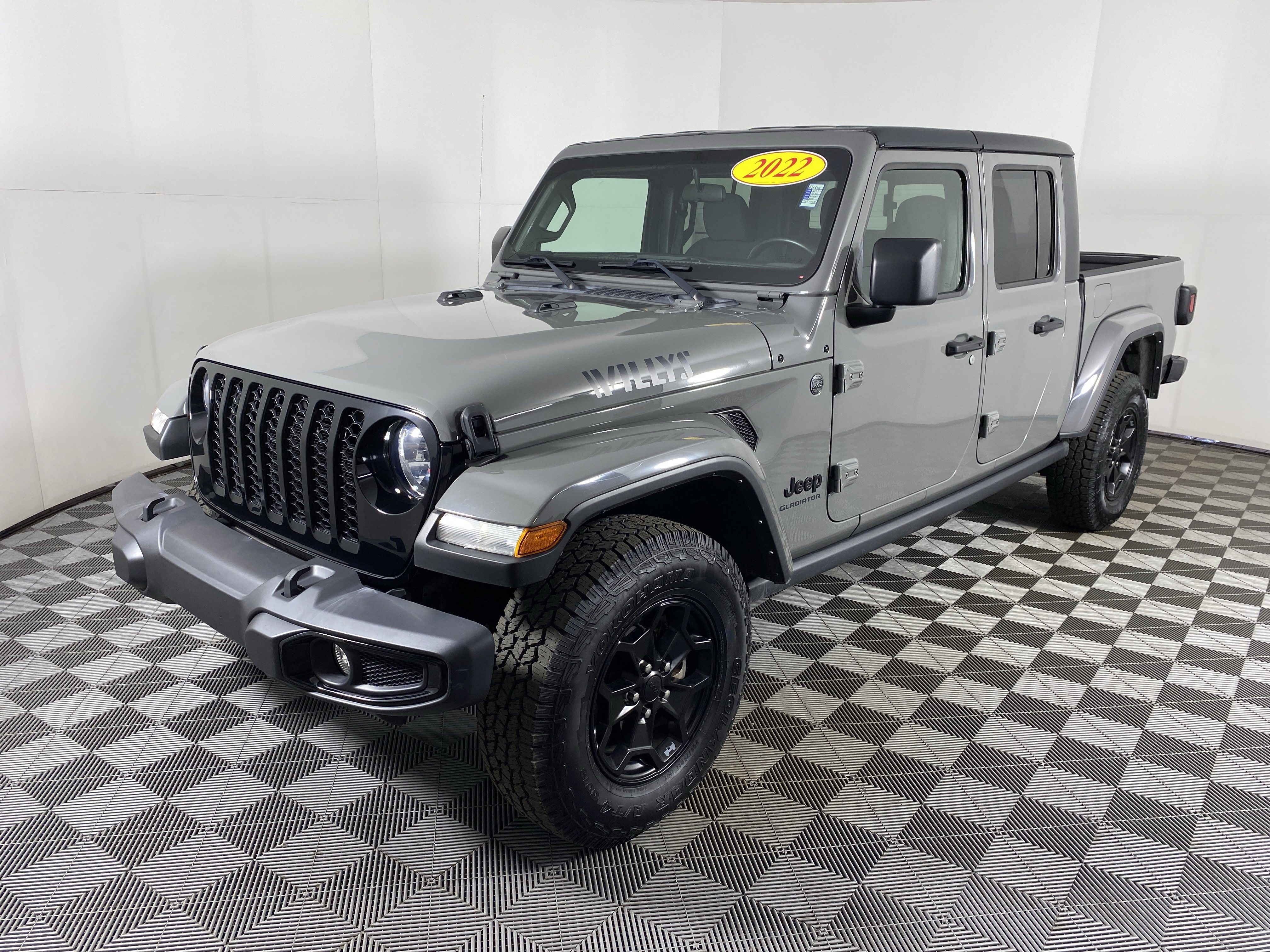 Used 2022 Jeep Gladiator Willys AWD/4WD image 10