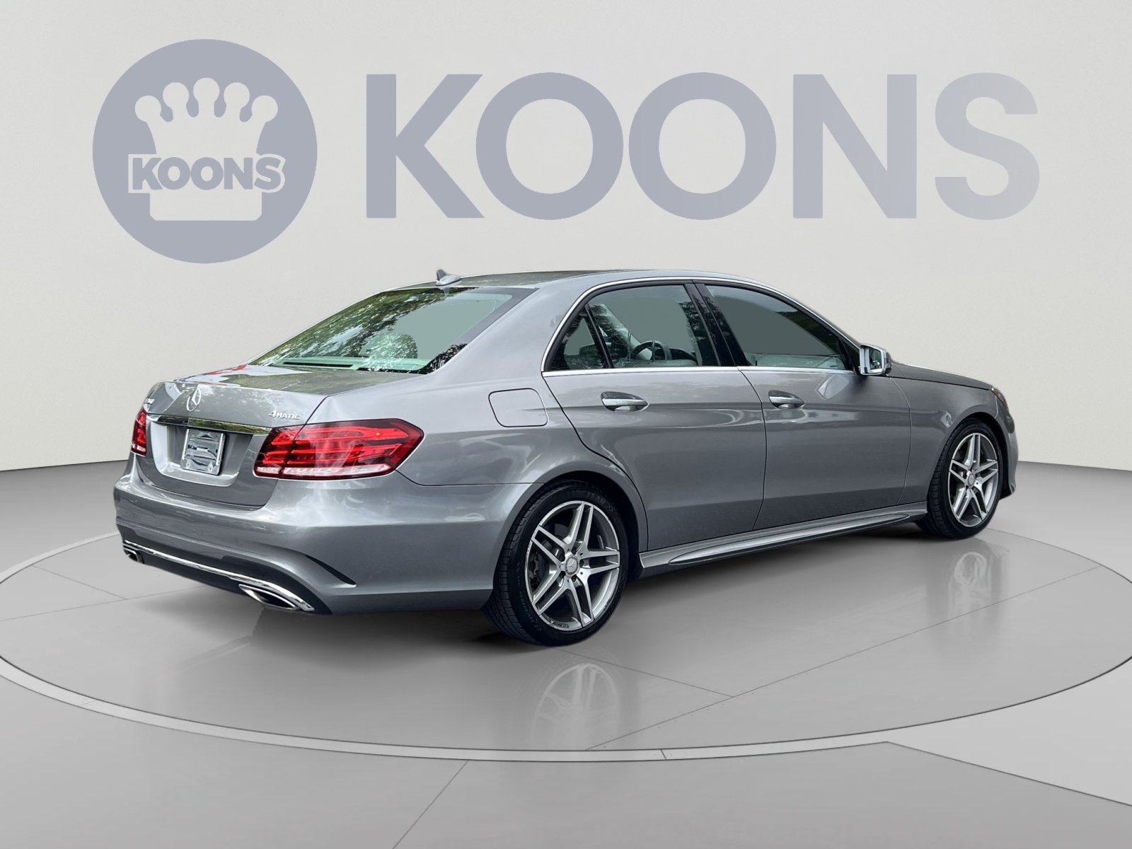Used 2015 Mercedes-Benz E 350 4MATIC Sedan image 11