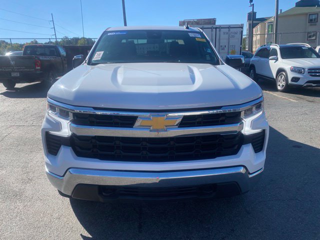 Used 2025 Chevrolet Silverado 1500 LT AWD/4WD image 3