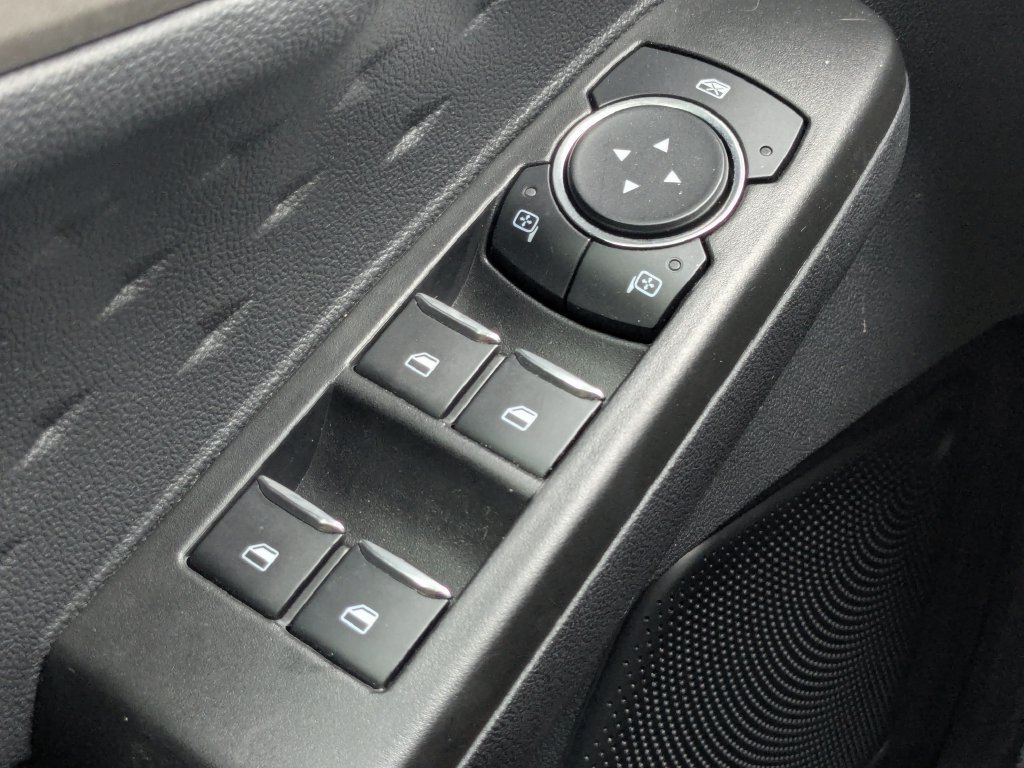 Used 2020 Ford Escape SE Sport FWD image 31