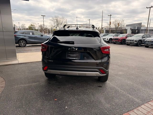 Used 2024 Chevrolet Trax LT w/ Driver Confidence Package image 6