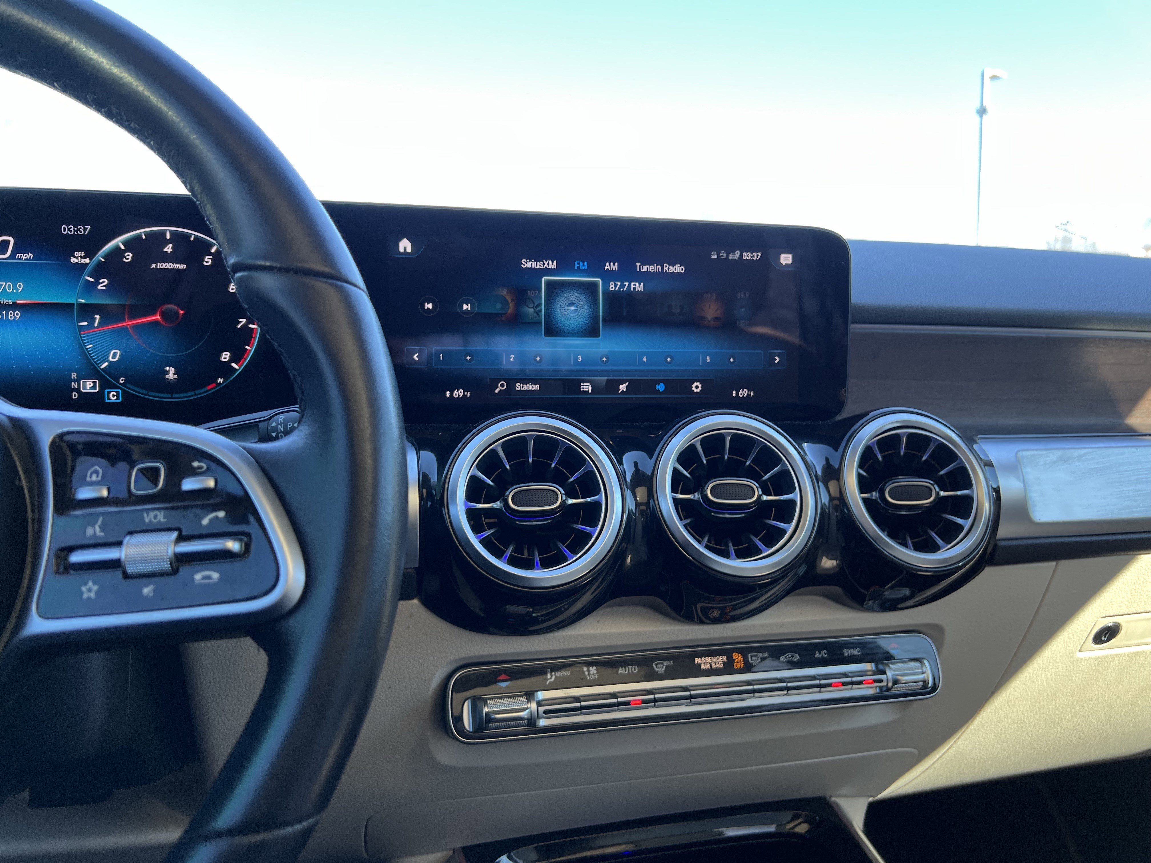 Certified 2023 Mercedes-Benz GLB 250 image 18