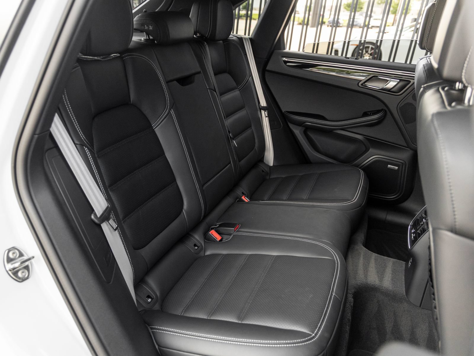 New 2026 Porsche Macan S AWD/4WD image 42
