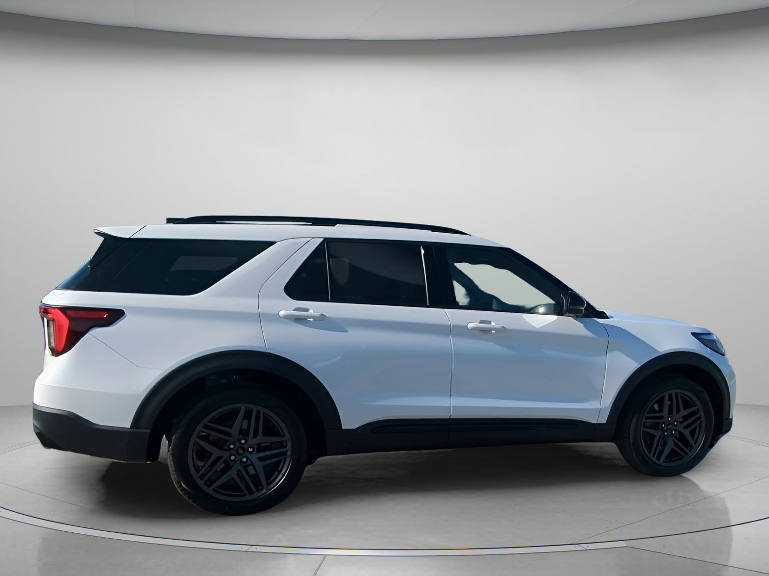 New 2026 Ford Explorer ST RWD image 34
