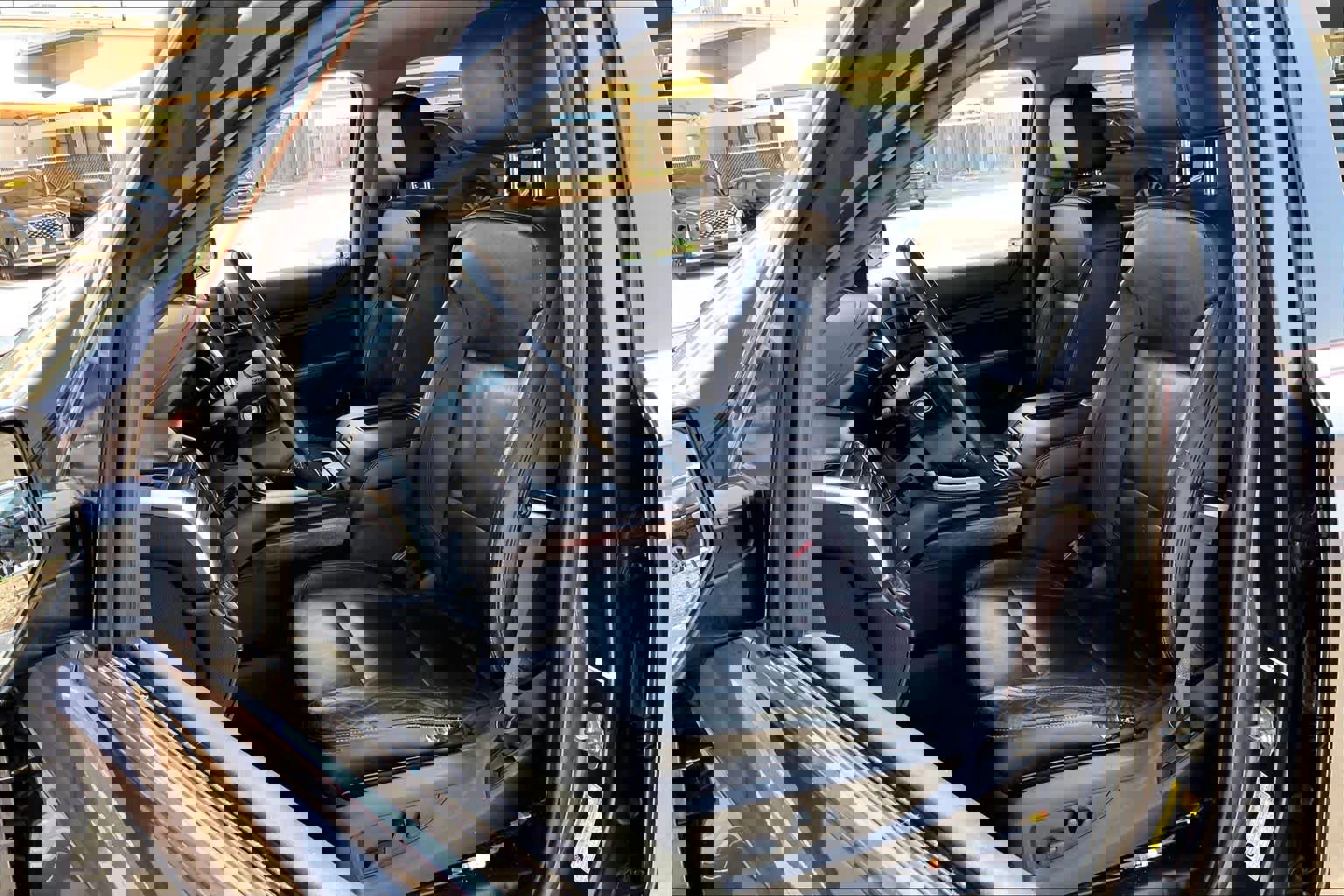 Used 2016 Chevrolet Suburban LT image 7