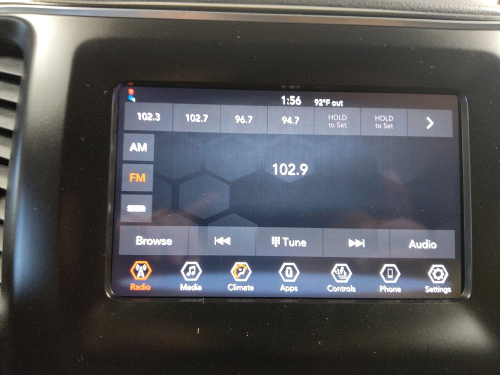 Used 2021 Jeep Cherokee Latitude Plus FWD image 25