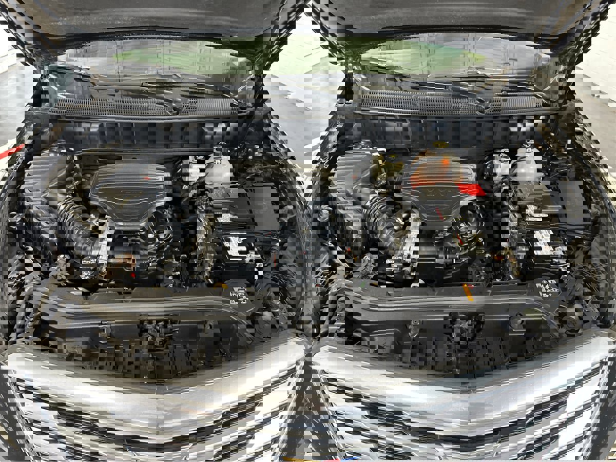 Used 2018 Cadillac XT5 Premium Luxury FWD image 11