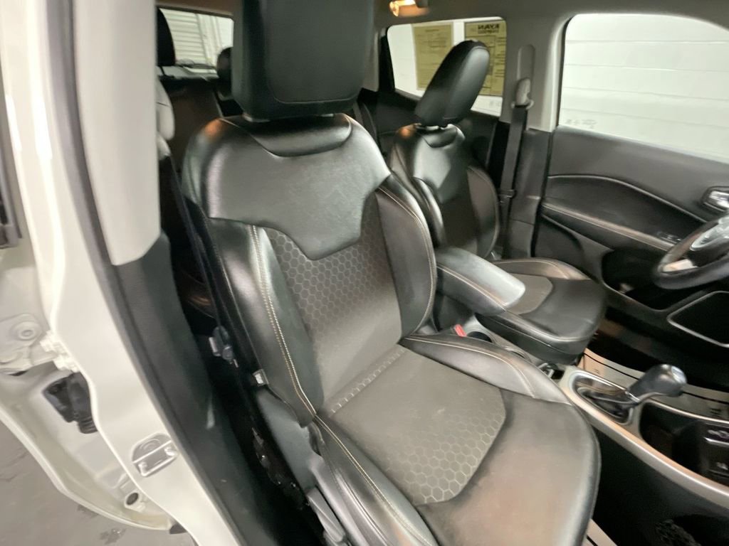 Used 2021 Jeep Compass Latitude image 25