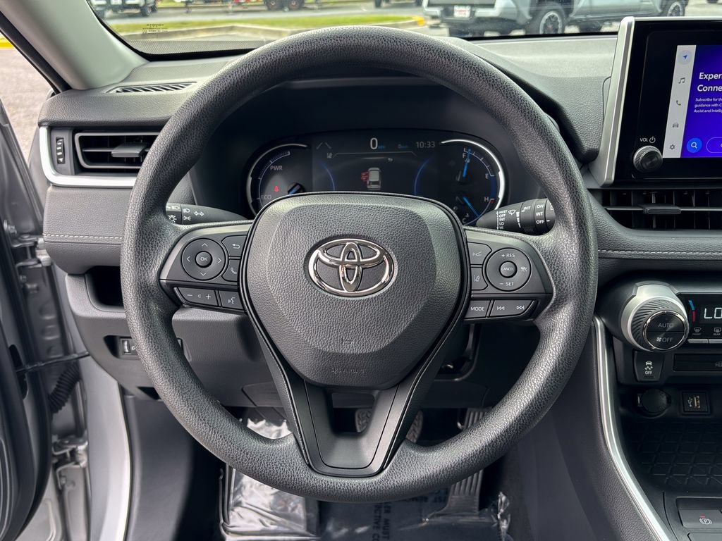 Used 2025 Toyota RAV4 XLE AWD/4WD image 24