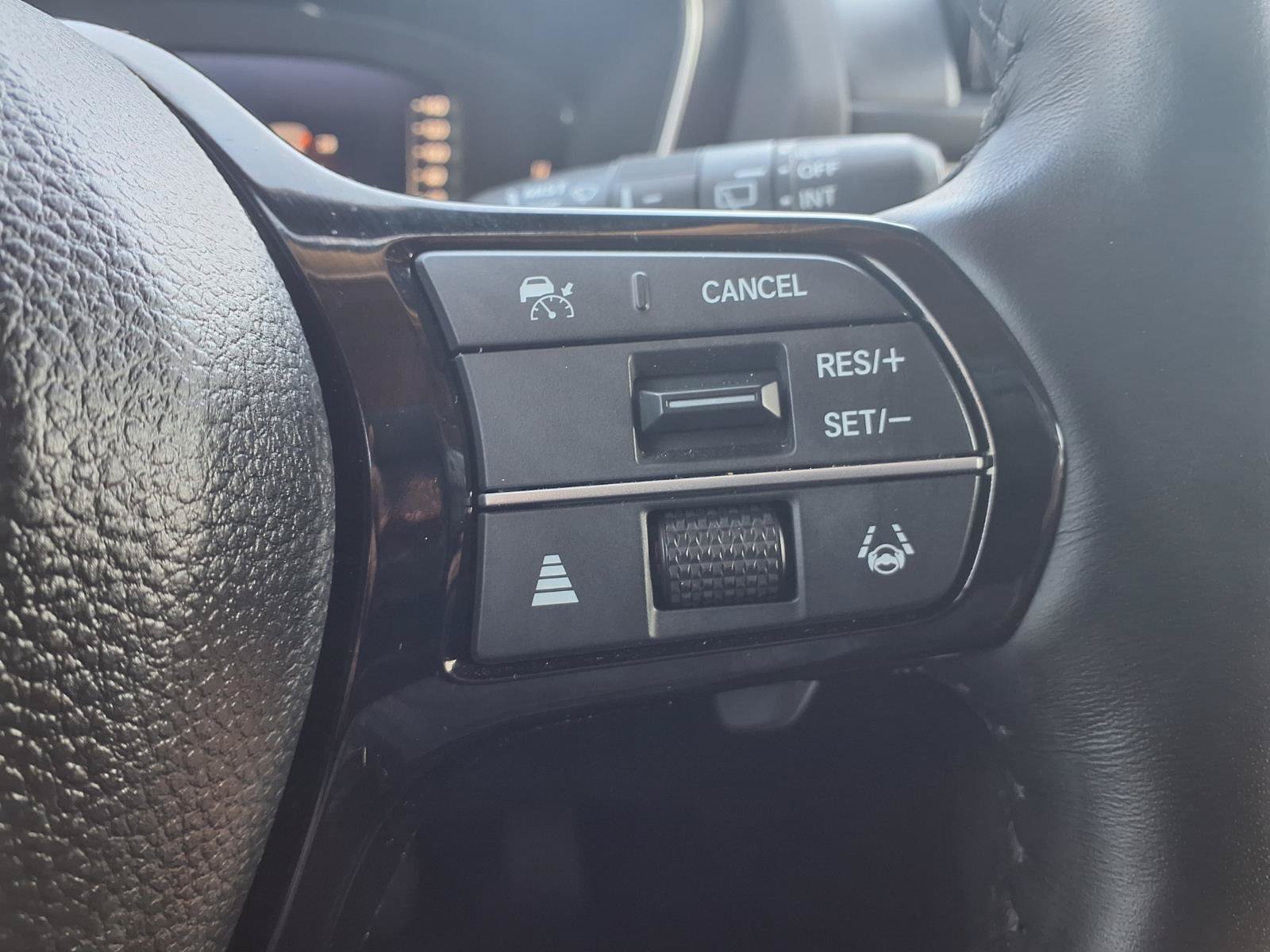 Used 2024 Honda Pilot Elite image 16
