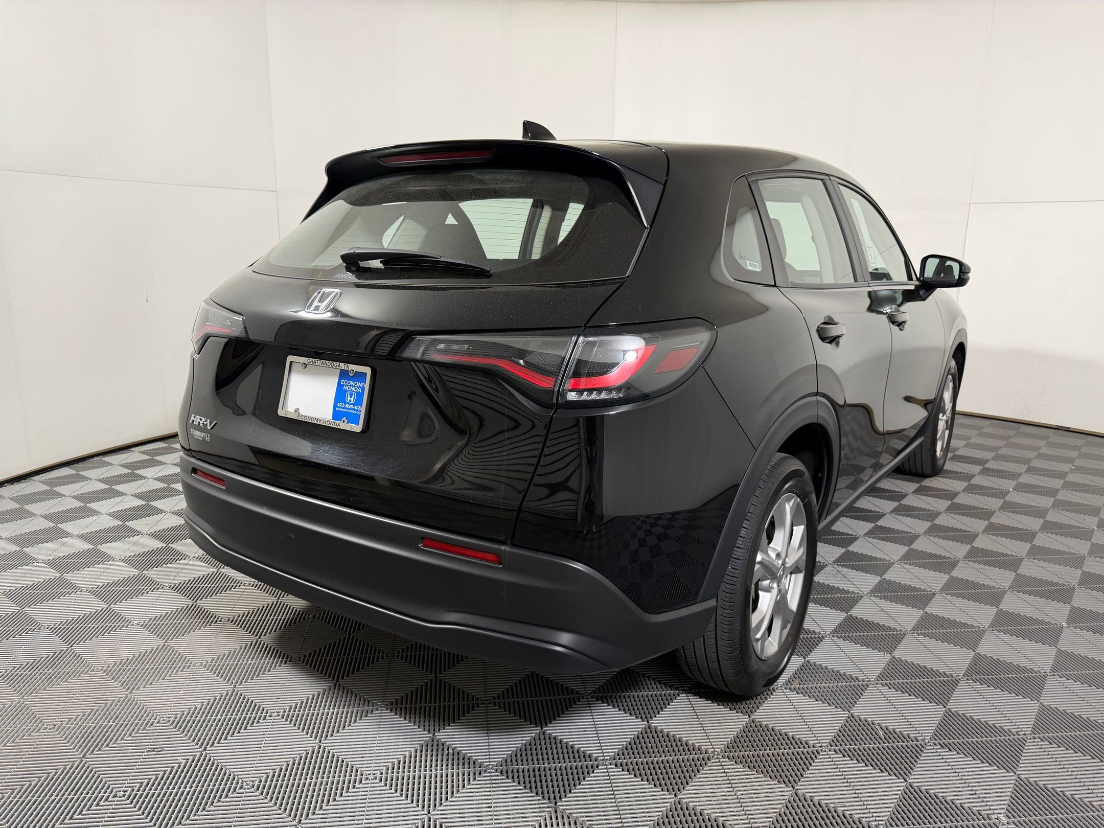 Certified 2025 Honda HR-V LX image 19