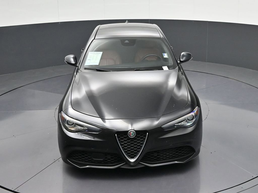 Used 2023 Alfa Romeo Giulia Ti RWD image 28